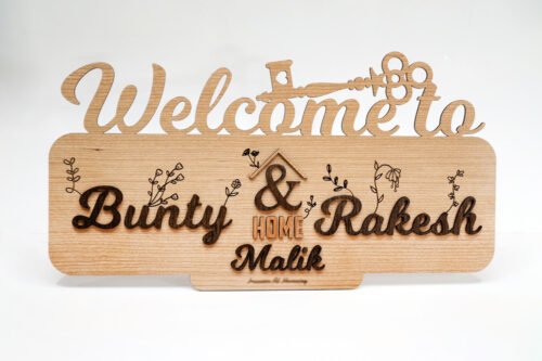 Wood welcome sign